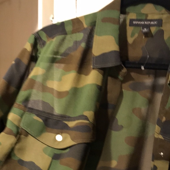 Banana republic, blouse, size small - Picture 3 of 3